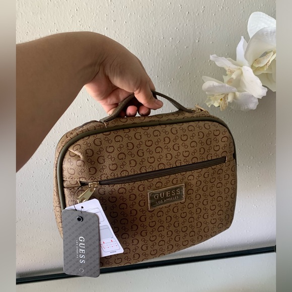 NWT GUESS tech organizer - Picture 3 of 12